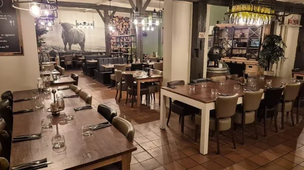 1749629939-Zaal 2